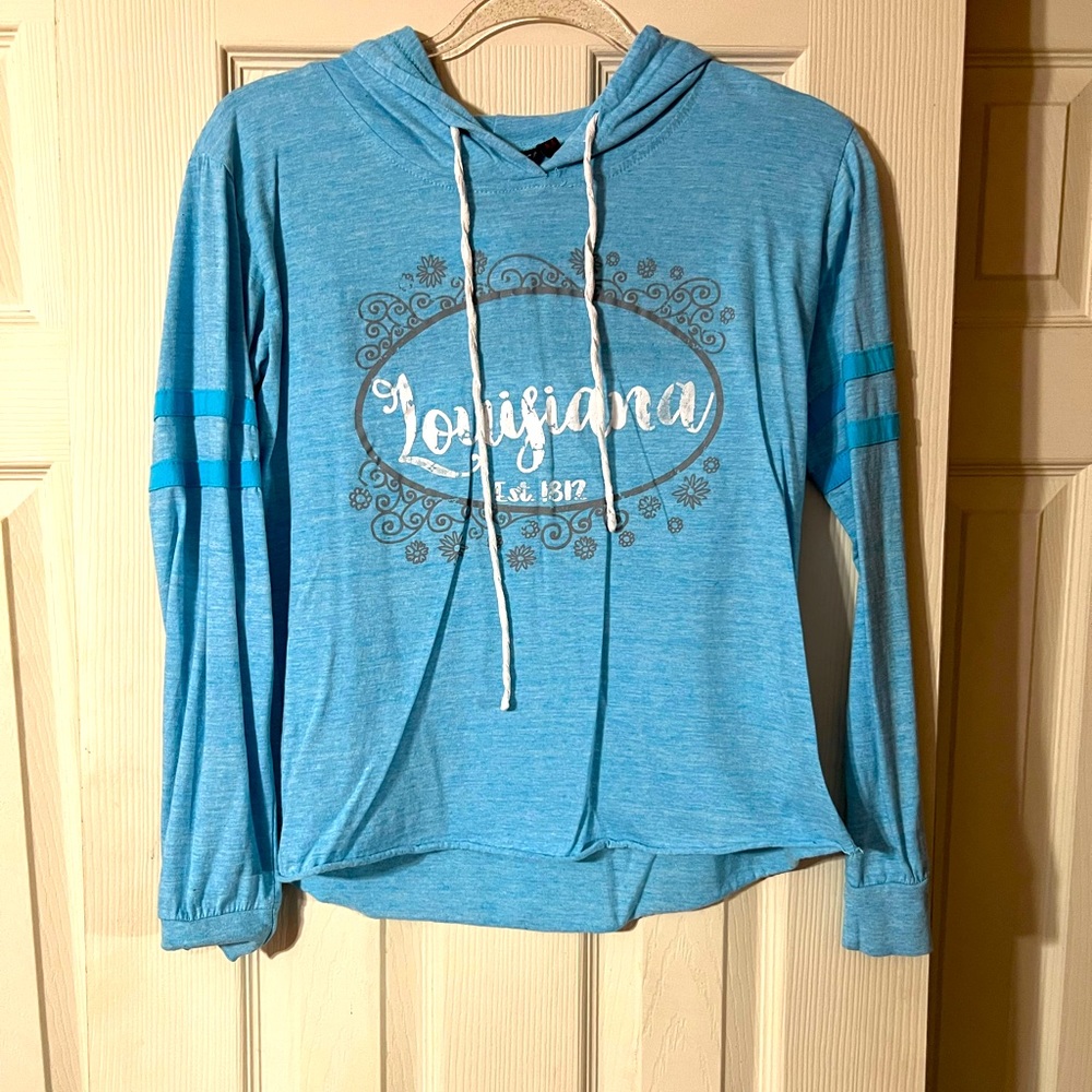 🩵Women’s Louisiana Hooded T-Shirt🩵